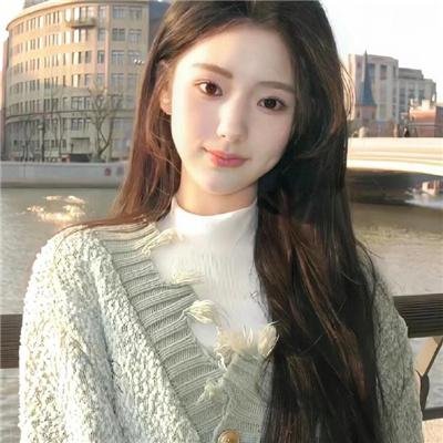 绝色春城